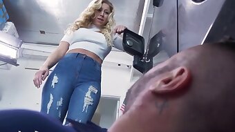 Fucking MILF as dirty slut deserves it